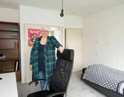 De kamer van Brenda ná de verbouwing