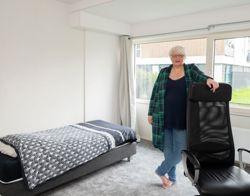 De kamer van Brenda ná de verbouwing